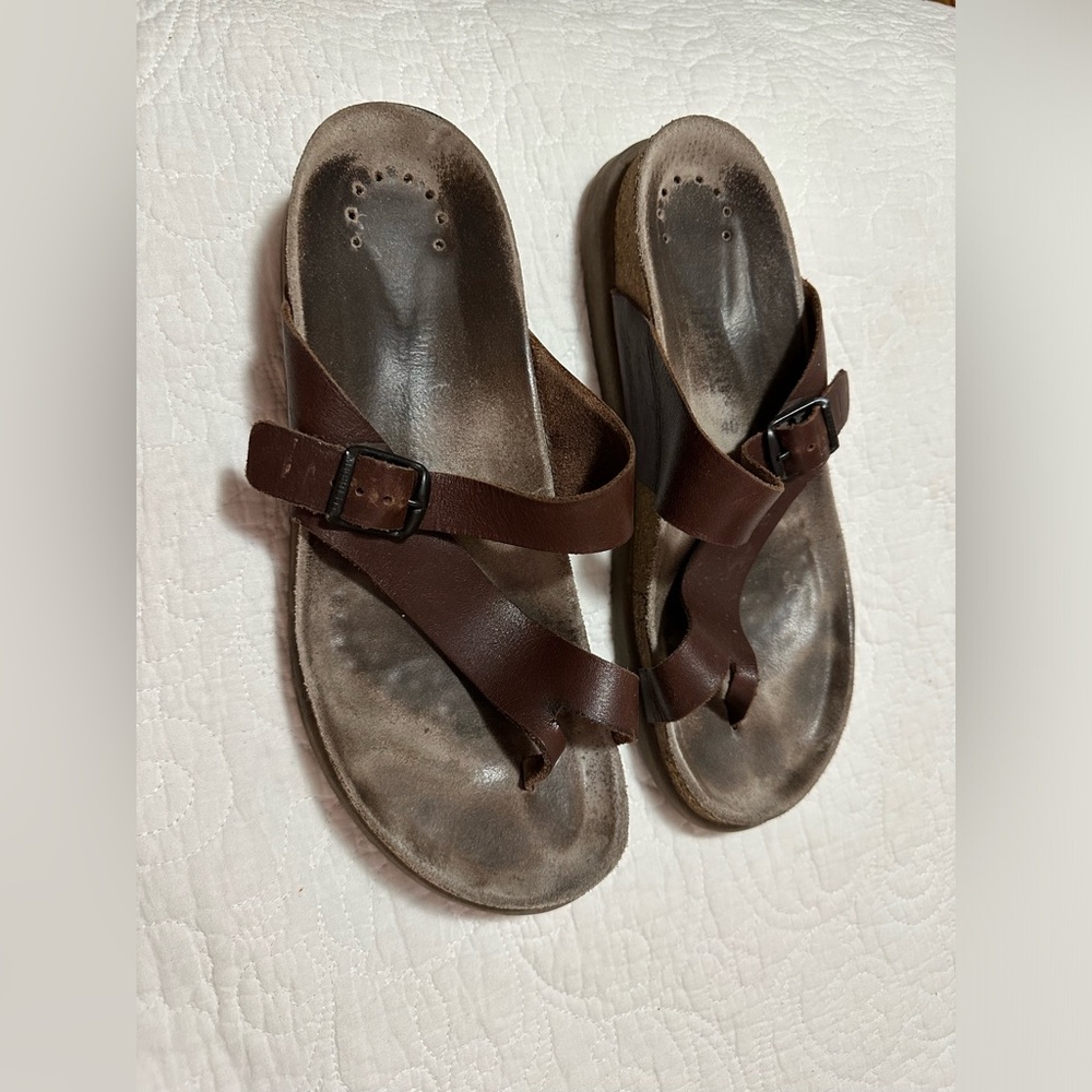 Mephisto dark brown leather Helen sandal.